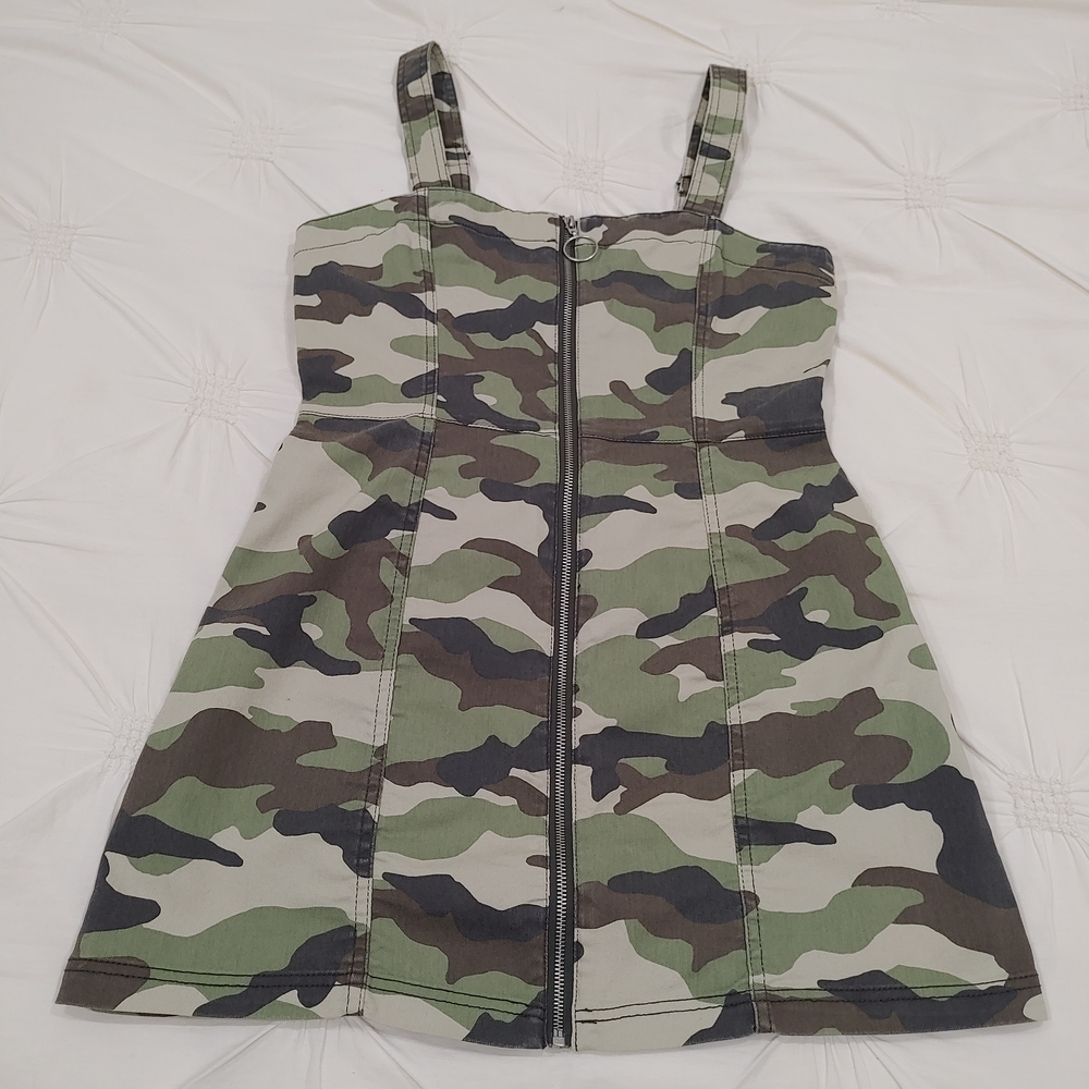 Divided Camouflage Mini Stretch Denim Zip Down Dress. Size 10